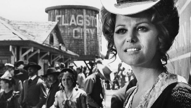 Почаст диви Клаудији Кардинале